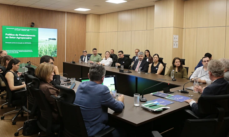 Cooperativismo refor&ccedil;a interlocu&ccedil;&atilde;o com Minist&eacute;rio da Agricultura e Pecu&aacute;ria