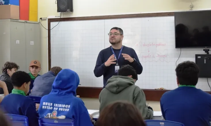 Parceria entre col&eacute;gios Imperatriz e Dom Pedro I beneficia jovens que buscam vaga no ensino superior