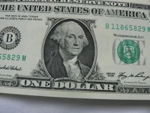 CÂMBIO: Dólar tem maior queda diária dos últimos seis meses 