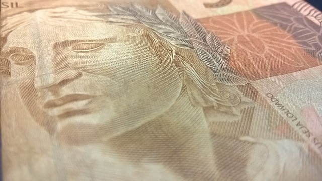 FGV: Brasileiros acreditam que inflação será de 5,2% nos próximos 12 meses
