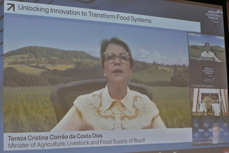 FÓRUM MUNDIAL: Inovação é única capaz de aliar segurança alimentar e sustentabilidade, diz ministra 