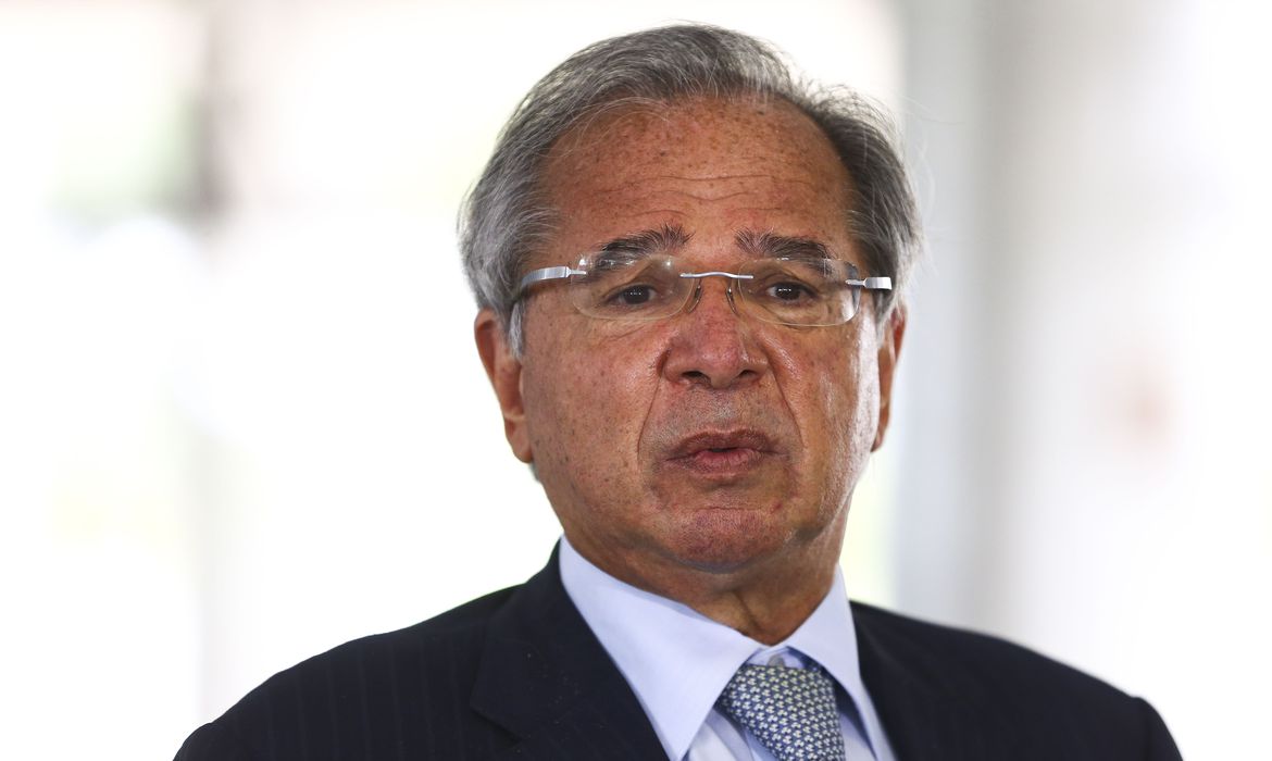 ECONOMIA: Valor médio de auxílio emergencial será de R$ 250, diz Guedes