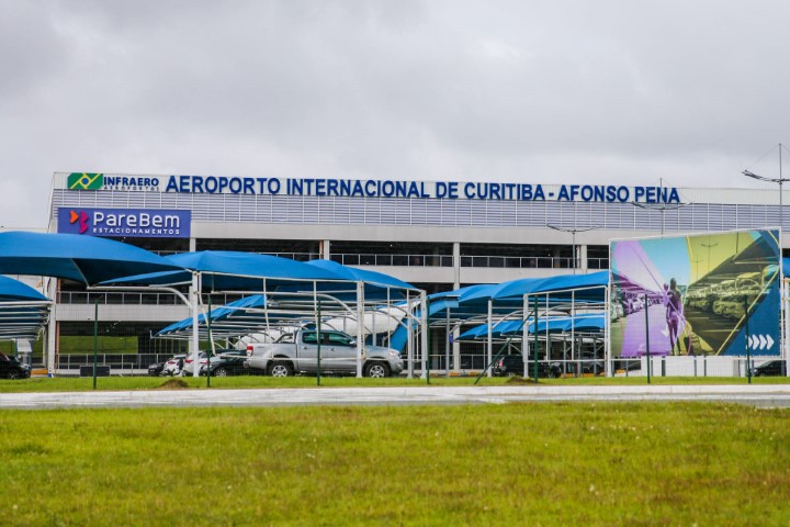 RÁDIO PR COOPERATIVO: Obras previstas em aeroportos concedidos à iniciativa privada vão trazer novas oportunidades para a economia paranaense