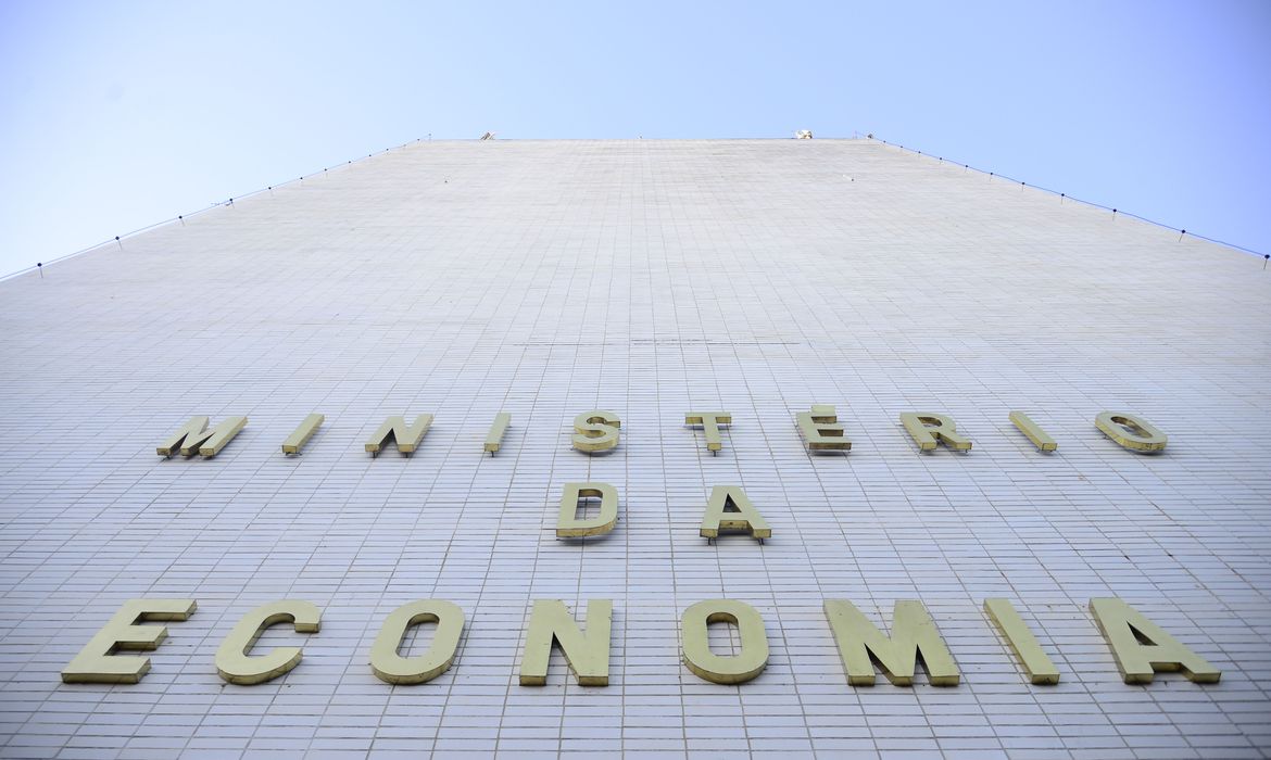 ECONOMIA: Ministério abre consulta pública para debater nova Lei de Licitações