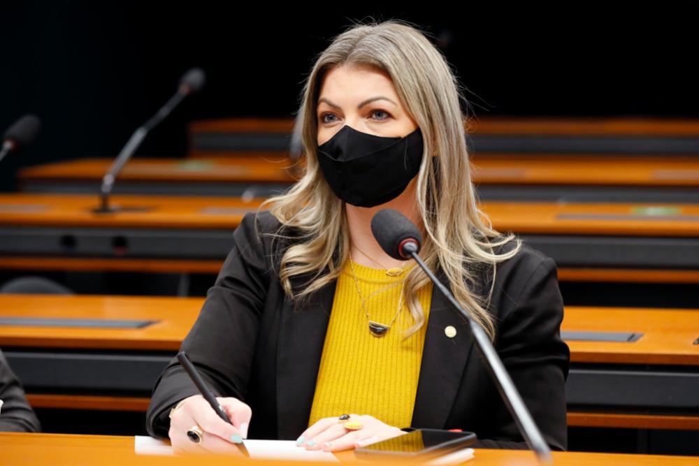 FRENCOOP: Aline Sleutjes defende implantação de plano nacional de fertilizantes