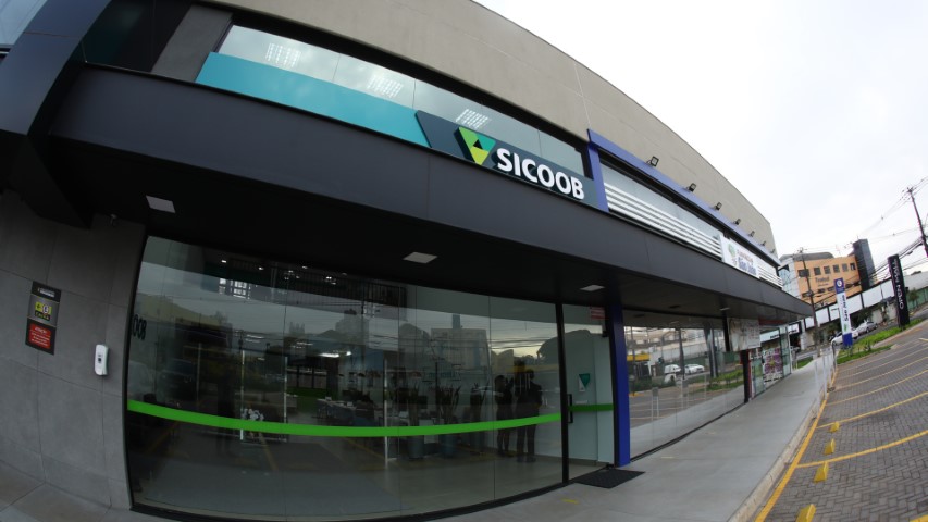 SICOOB OURO VERDE: Rede de atendimento é ampliada em Londrina com três novas agências