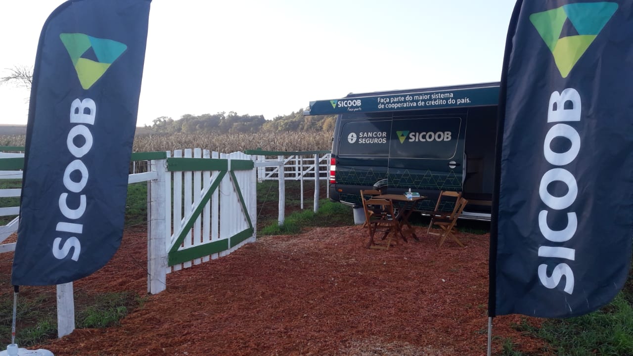 SICOOB CREDICAPITAL: Presente na semana Zebu da Terra em Três Barras do Paraná