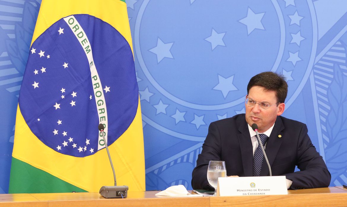 MP 1.061: Publicada a Medida Provisória que institui os Programas Auxílio Brasil e Alimenta Brasil