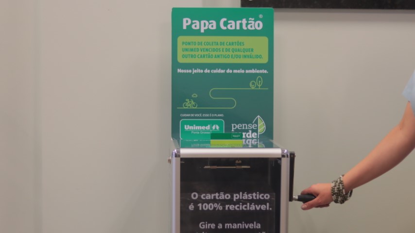 UNIMED PONTA GROSSA: Cooperativa implanta equipamento para descarte sustentável de cartões
