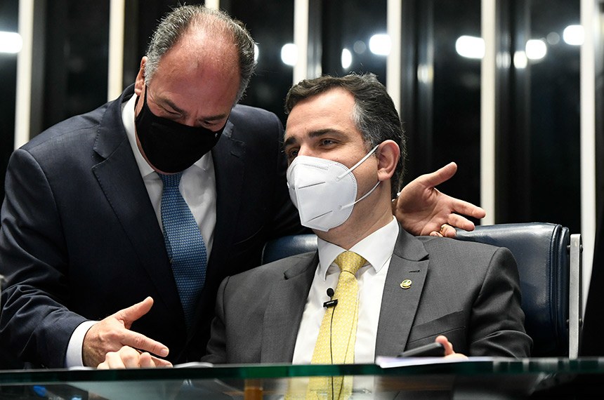 LEGISLATIVO: Senado aprova PEC dos Precatórios, que retorna à Câmara
