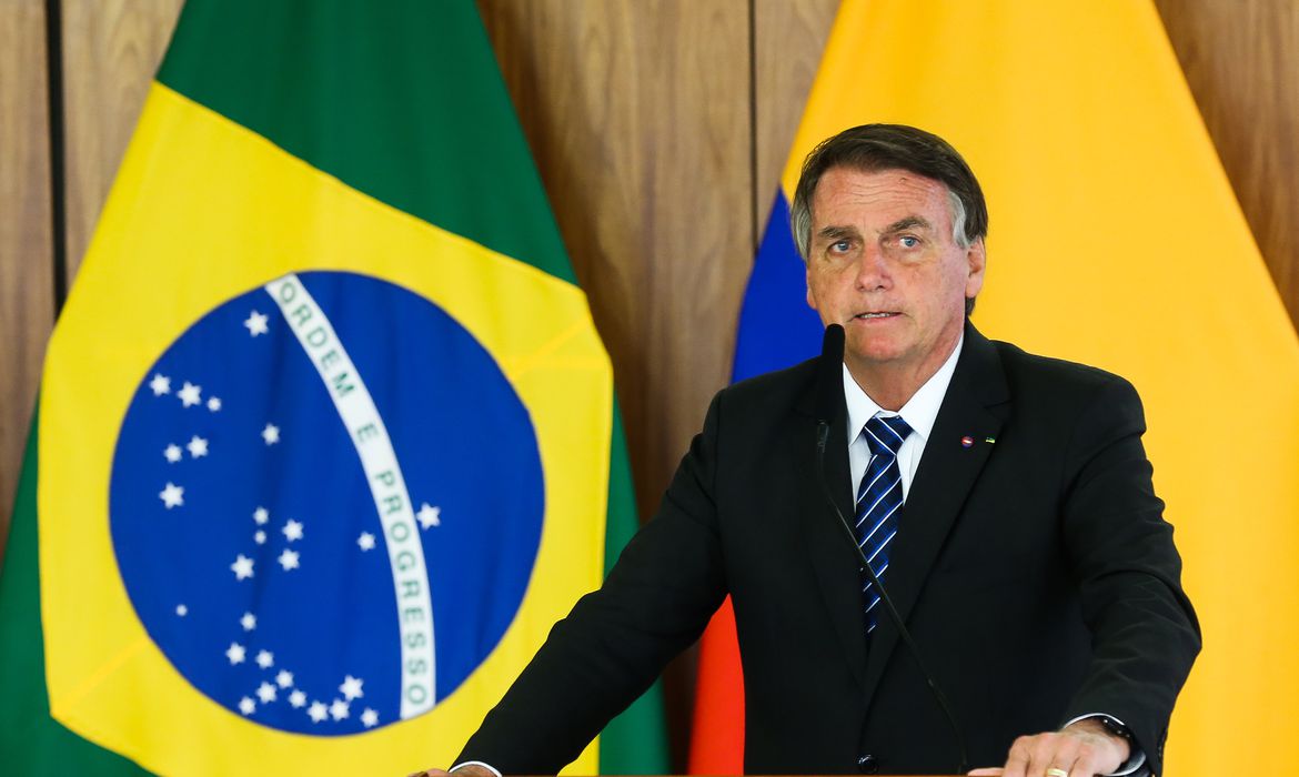 EXECUTIVO: Decreto cria verbas para pagar Auxílio Brasil de R$ 400 em dezembro