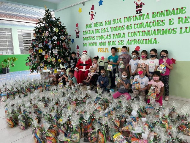 SICREDI PARQUE DAS ARAUCÁRIAS:  Natal Cooperativo estimula o voluntariado