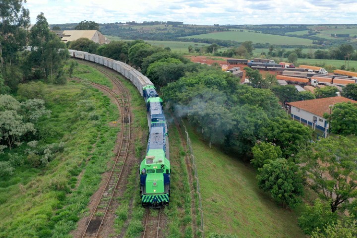 INFRAESTRUTURA: Estado e União assinam contrato do quarto ramal da Nova Ferroeste, o da Serra do Mar
