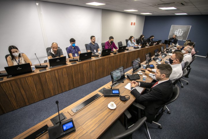 INFRAESTRUTURA: Portos do Paraná apresenta concessão da área de granéis sólidos vegetais em audiência