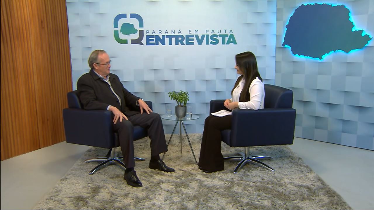 MÍDIA: Presidente do Sistema Ocepar fala sobre cooperativismo no Programa Paraná em Pauta Entrevista