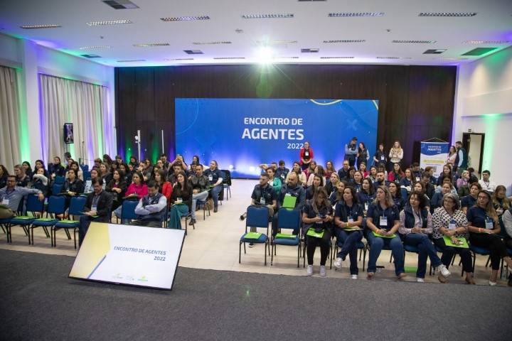 ENCONTRO DE AGENTES: Cento e quinze profissionais de 43 cooperativas do PR participam do evento, em Matinhos 