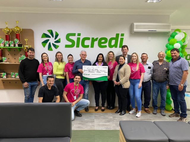 SICREDI PARQUE DAS ARAUCÁRIAS: Associada de Clevelândia (PR) é sorteada na campanha Poupança Premiada