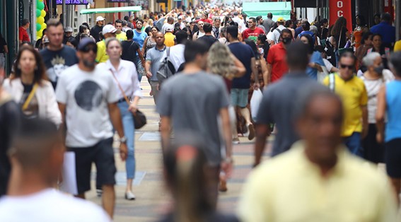 IBGE: Brasil tem 207,8 milhões de habitantes, mostra prévia do Censo 2022