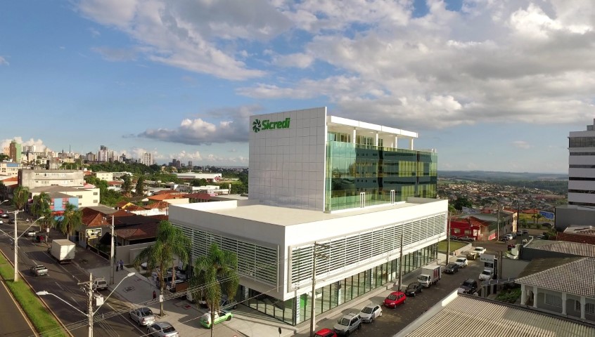 SICREDI CAMPOS GERAIS: Cooperativa comemora seus 34 anos