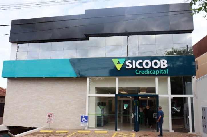 SICOOB CREDICAPITAL: Agência de Rio Bonito do Iguaçu ganha novo endereço e instalações mais modernas 