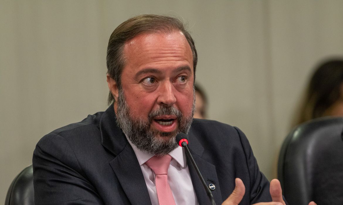 ECONOMIA: Governo vai propor nova política de preços para a Petrobras