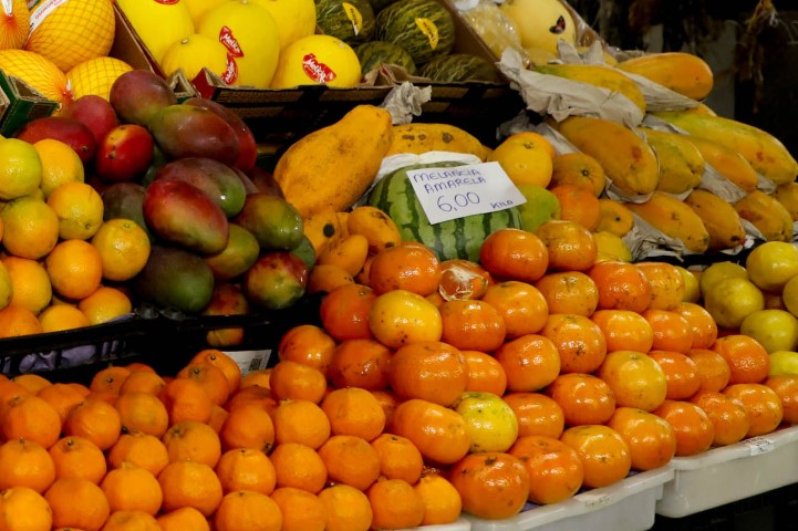 CONJUNTURA AGROPECUÁRIA: Frutas da estação como caqui, kiwi e tangerina apresentam queda nos preços, aponta boletim