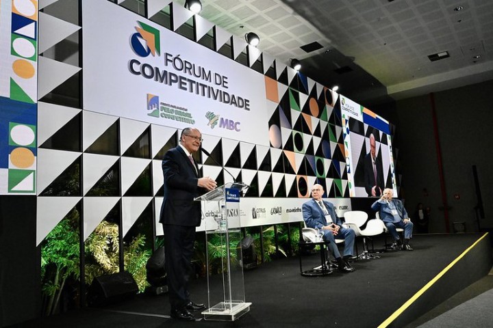 COMPETITIVIDADE: Custo Brasil atinge R$ 1,7 trilhão e MDIC prepara plano para redução