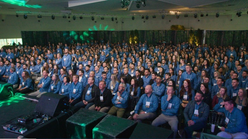 CRÉDITO: Sicredi Campos Gerais e Grande Curitiba PR/SP promove Convenção de Inverno 2023 com colaboradores