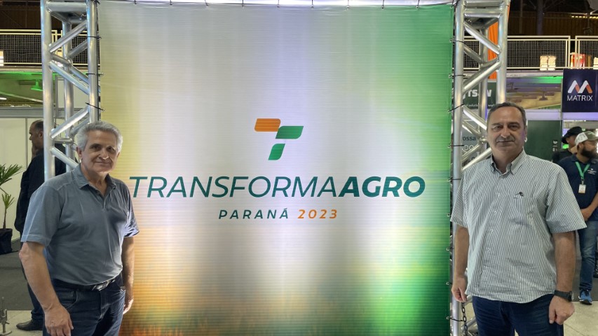 TRANSFORMA AGRO: Lazinski e Stefanello realizam palestra em Ponta Grossa 