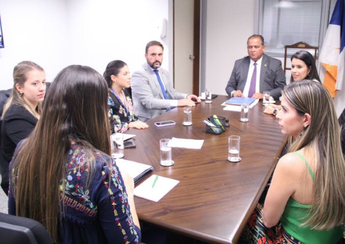 SISTEMA OCB: Conectividade rural é tema de reunião com senador