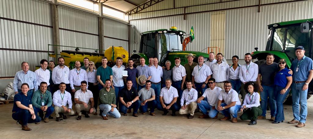 AGRO: Executivos da John Deere Precision Upgrades visitam a Cocamar Máquinas