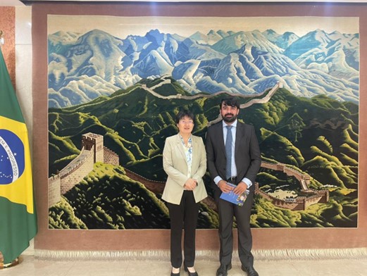 COOPERATIVISMO: Embaixada da China recebe Sistema OCB