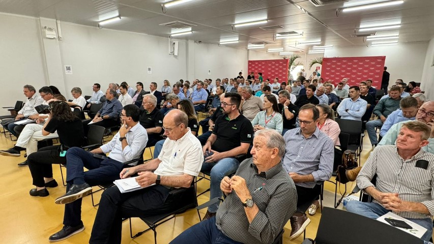 ENCONTROS DE NÚCLEOS: Reunião em Assis Chateaubriand é prestigiada por 120 lideranças do Oeste do Paraná