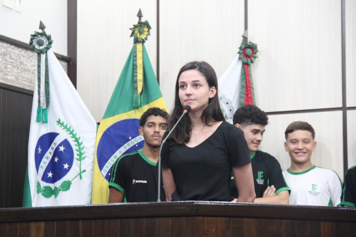 CRÉDITO: Colaboradora da Sicredi Progresso recebe Moção de Aplausos na Câmara de Vereadores de Toledo 