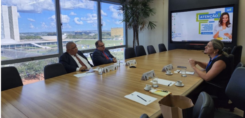 SISTEMA OCB: Ministério dos Transportes recebe demandas do coop 