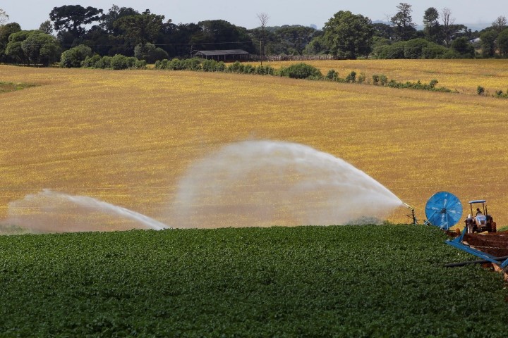 EXECUTIVO ESTADUAL: Governador sanciona lei que institui política de segurança hídrica na agricultura no Paraná