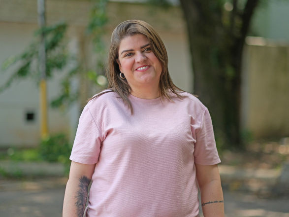 Colaboradora Tatiane Maistrelo destaca valorização da carreira na Sicredi Fronteiras