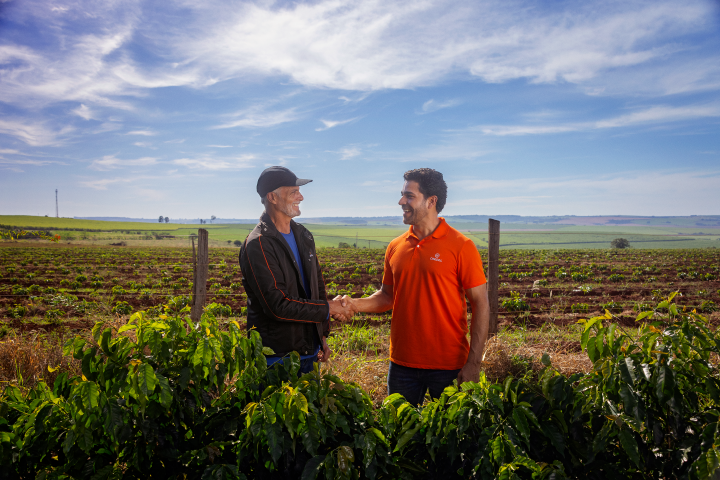 Cresol lança campanha institucional agro e reforça conexão com suas origens no campo