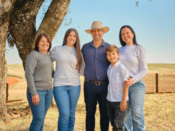 Família de Pitanga (PR) usa tecnologia e sementes C.Vale para ampliar produtividades