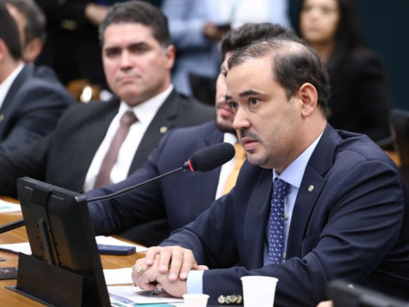 legislativo 18 08 2025