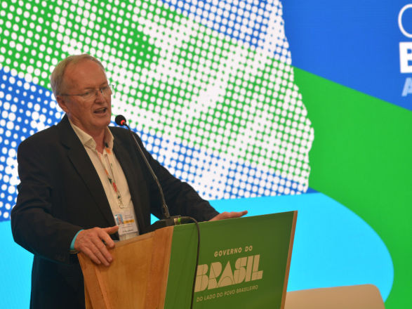 Presidente do Sistema Ocepar participa de debate na COP30