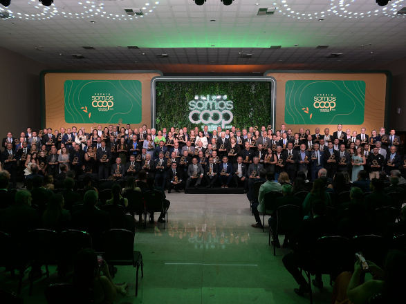 Cooperativas paranaenses são contempladas no Prêmio SomosCoop Excelência em Gestão 2025
