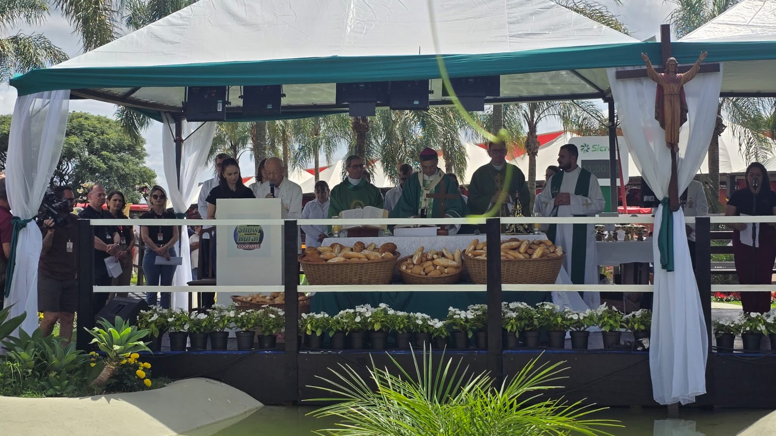 Missa Campal abre Show Rural, em Cascavel