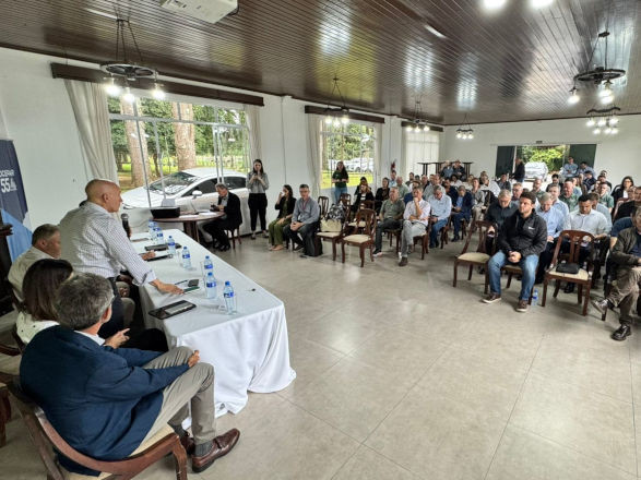 Primeira reunião pré-assembleia do Sistema Ocepar reúne 90 participantes do Centro-Sul